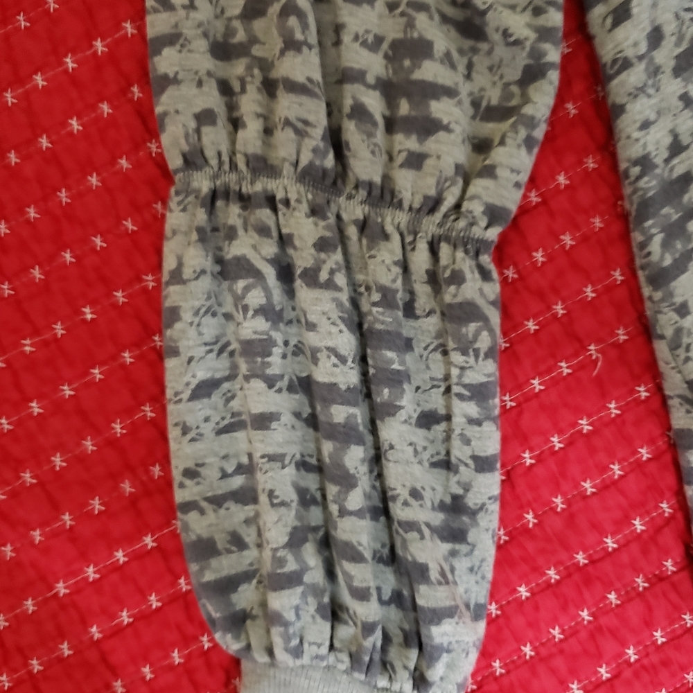 Shirt - Picture 5 of 7